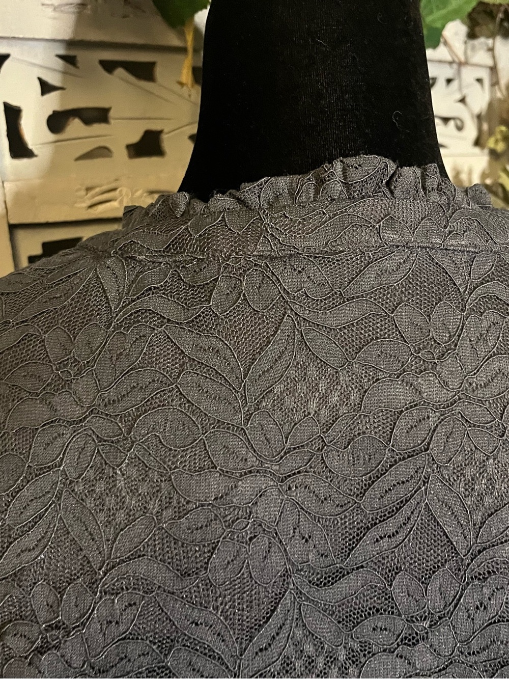 NWT! TORRID DELIGHTFUL DARK GREY STRETCH LACE LONG SLEEVE PLUS SIZE MINI DRESS - Picture 9 of 13